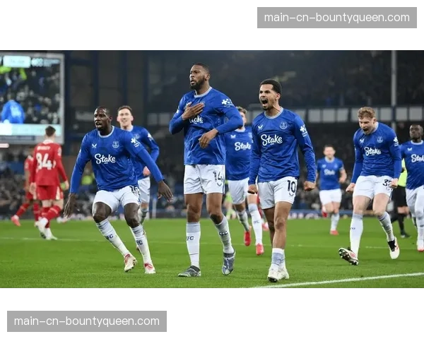 埃弗顿队长塔科夫斯基接受BBC专访,谈保级压力与俱乐部收购进展 埃弗顿队长塔科夫斯基接受BBC专访,谈保级压力与俱乐部收购进展